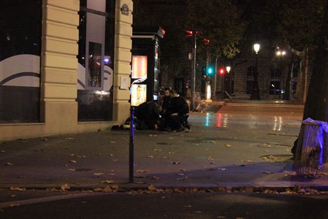 Paris'te bitmeyen gece! 65