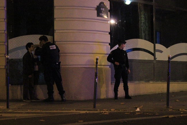 Paris'te bitmeyen gece! 66