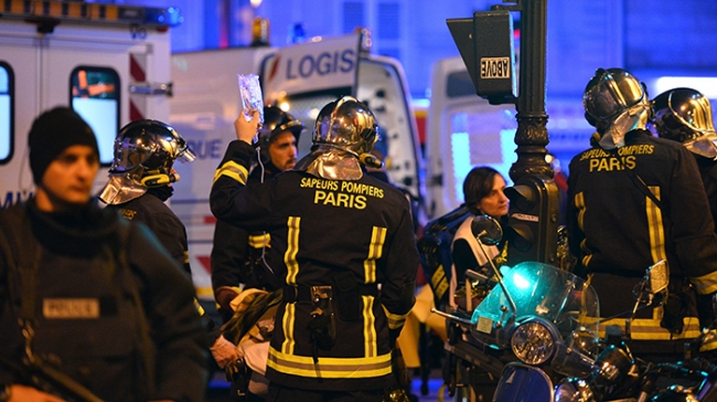 Paris'te bitmeyen gece! 78