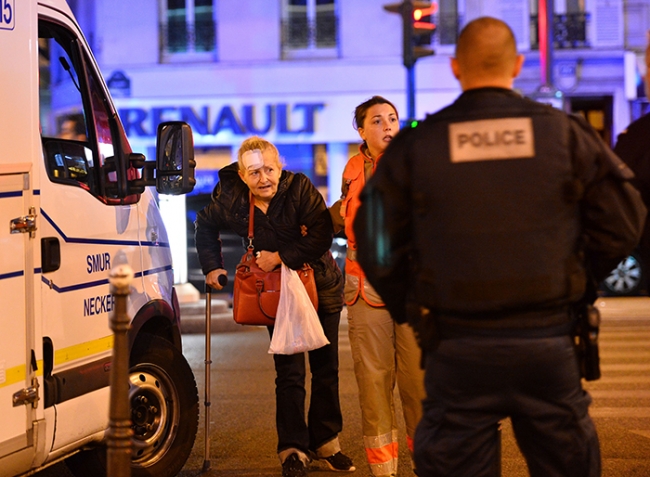 Paris'te bitmeyen gece! 27