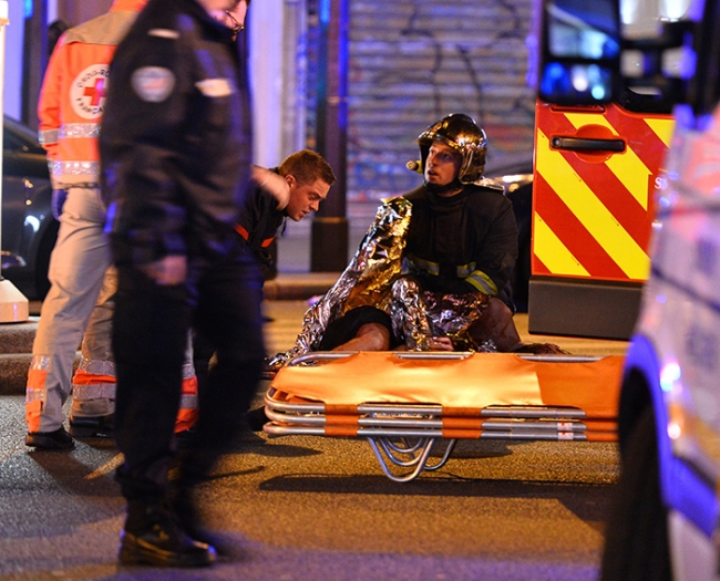 Paris'te bitmeyen gece! 30