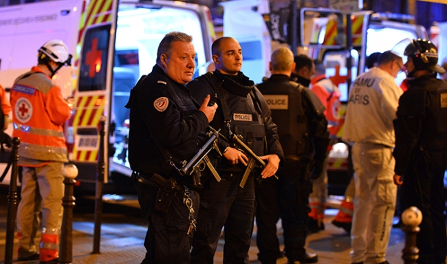 Paris'te bitmeyen gece! 37