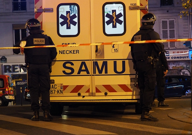 Paris'te bitmeyen gece! 12