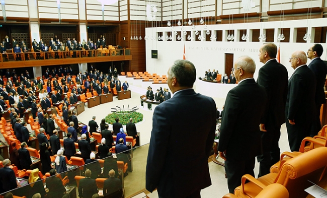 Meclis'te yeni dönem böyle başladı 7