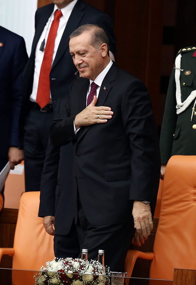 Meclis'te yeni dönem böyle başladı 12