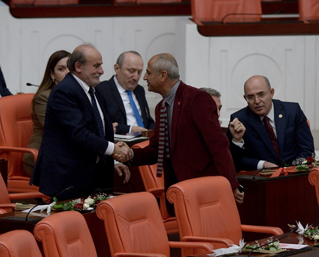 Meclis'te yeni dönem böyle başladı 14