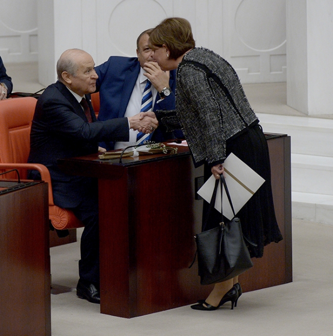 Meclis'te yeni dönem böyle başladı 16