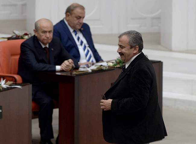 Meclis'te yeni dönem böyle başladı 25