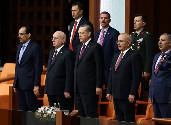 Meclis'te yeni dönem böyle başladı 28