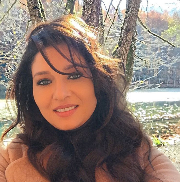 Instagram'da ünlüler: Kızını sahneye titizlikle hazırladı 12