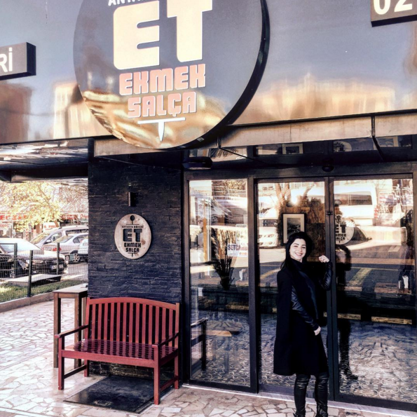 Instagram'da ünlüler: Kızını sahneye titizlikle hazırladı 4