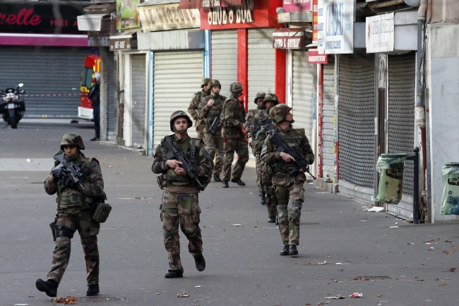 Paris'te IŞİD operasyonu 25