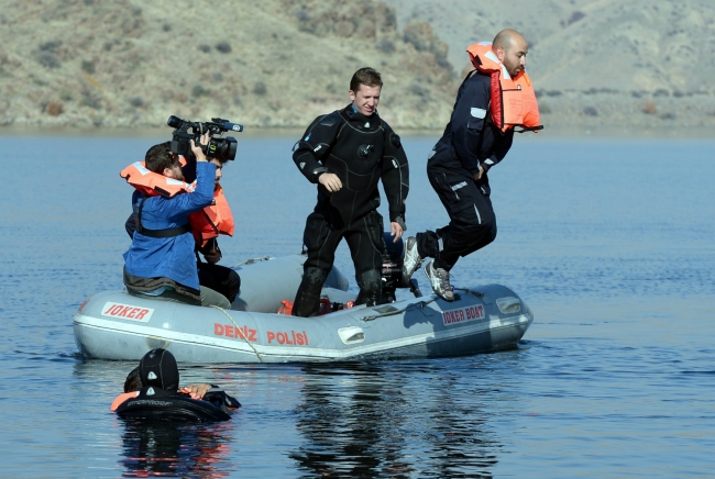 Muhabirler savaşa hazırlandı 11