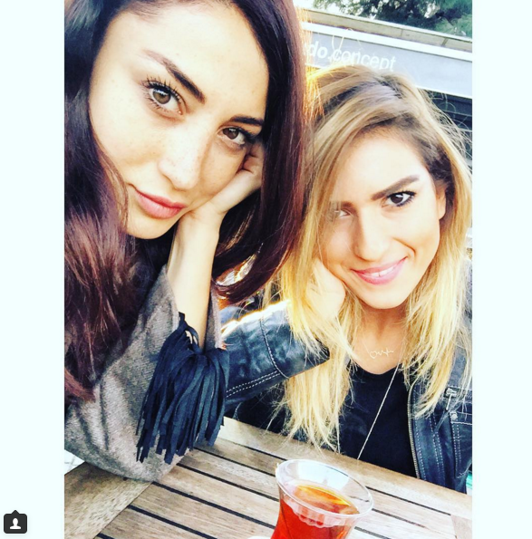 Instagram'da ünlüler: Ayça Bingöl sahneye doğum arası verdi 2