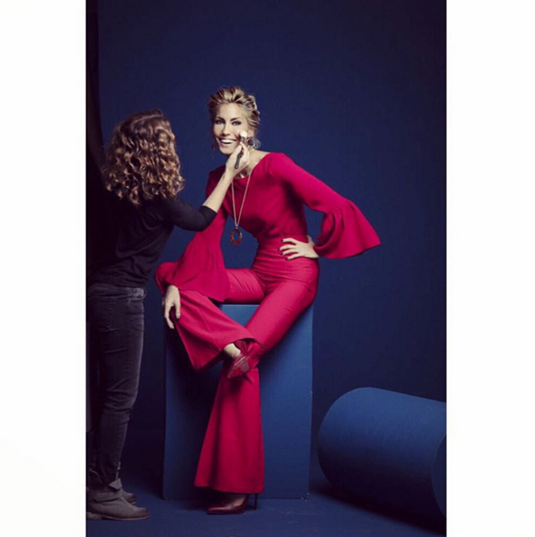 Instagram'da ünlüler: Ayça Bingöl sahneye doğum arası verdi 7