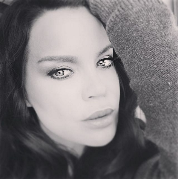 Instagram'da ünlüler: Esra Erol doğum için saatleri sayıyor 16