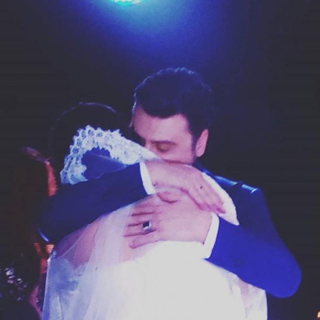 BKM oyuncuları Bülent Emrah Parlak ve Burcu Gönder nihayet evlendi 5