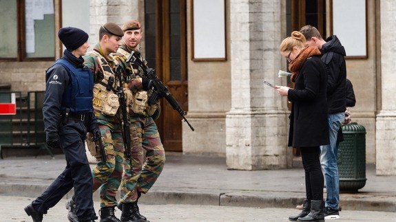 Brüksel'de terör alarmı: Asker sokağa indi 11