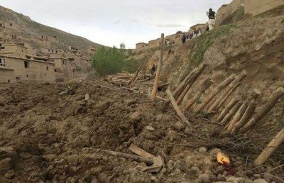 Myanmar'da heyalan: Yüzlerce kişi toprağa gömüldü 2