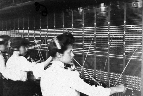 İlk kim 'alo' dedi? 11