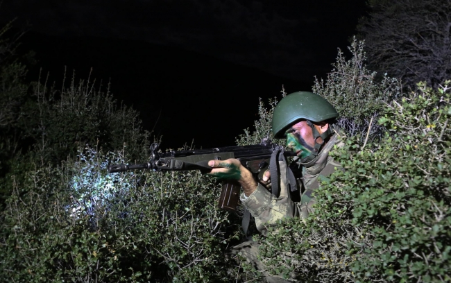 Isparta'da komandoların ölümle burun buruna eğitimi 8