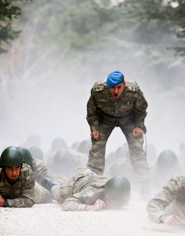 Isparta'da komandoların ölümle burun buruna eğitimi 3