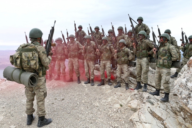 Isparta'da komandoların ölümle burun buruna eğitimi 1