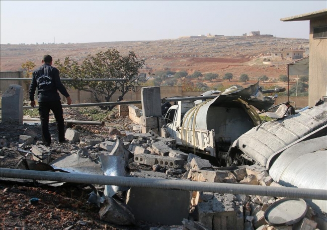 Rusya savaş uçakları İdlib'te sivilleri vurdu 1