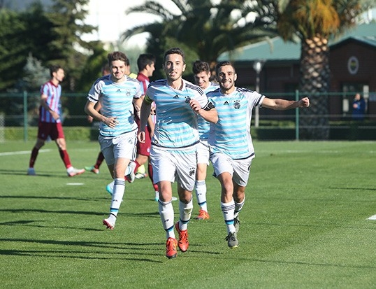 Fenerbahçe derbide fark attı 11