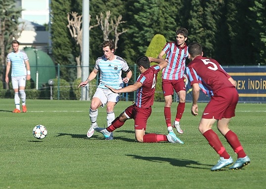 Fenerbahçe derbide fark attı 15