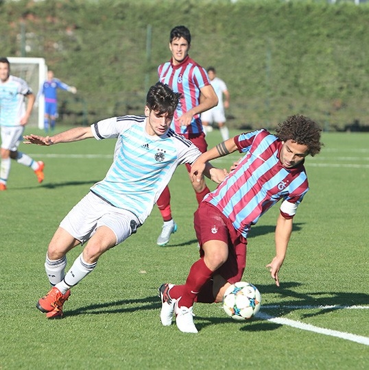 Fenerbahçe derbide fark attı 17