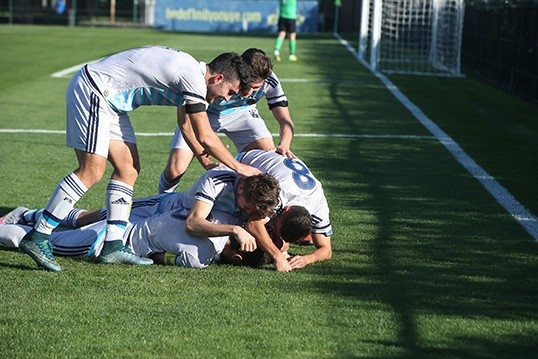 Fenerbahçe derbide fark attı 8