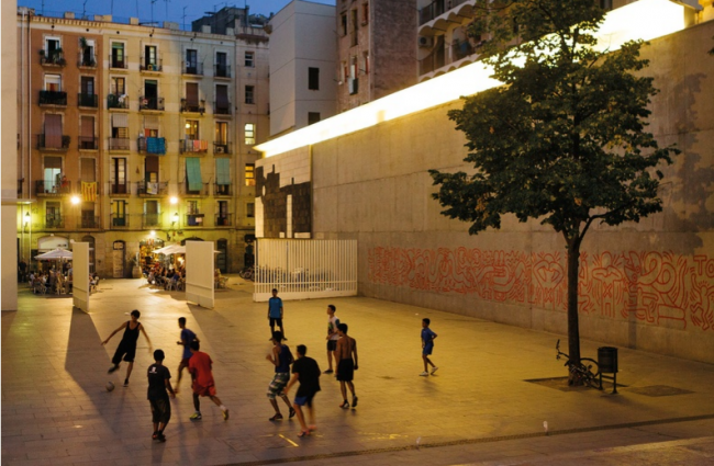 Eşsiz manzaralarla sokak futbolu 5