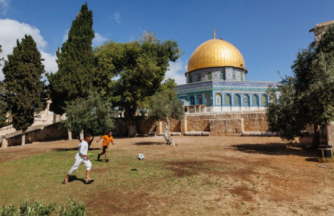 Eşsiz manzaralarla sokak futbolu 8