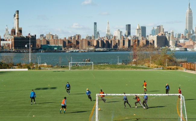 Eşsiz manzaralarla sokak futbolu 9