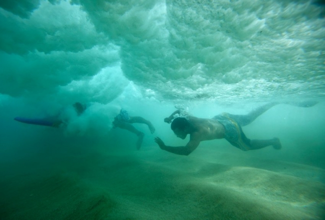 Büyük Okyanus dalgalarının ahengi 1