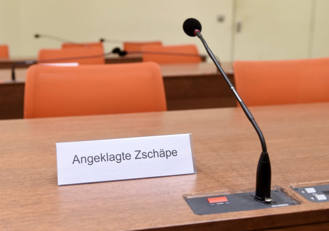 Nasyonal Sosyalist yeraltı (NSU) terör örgütünün başsanığı suskunluğunu bozdu 2