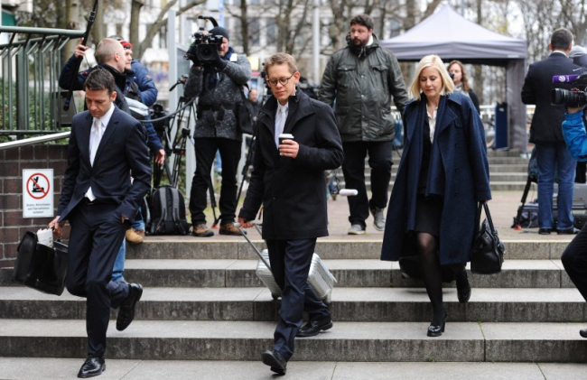 Nasyonal Sosyalist yeraltı (NSU) terör örgütünün başsanığı suskunluğunu bozdu 6