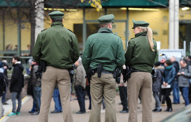 Nasyonal Sosyalist yeraltı (NSU) terör örgütünün başsanığı suskunluğunu bozdu 8
