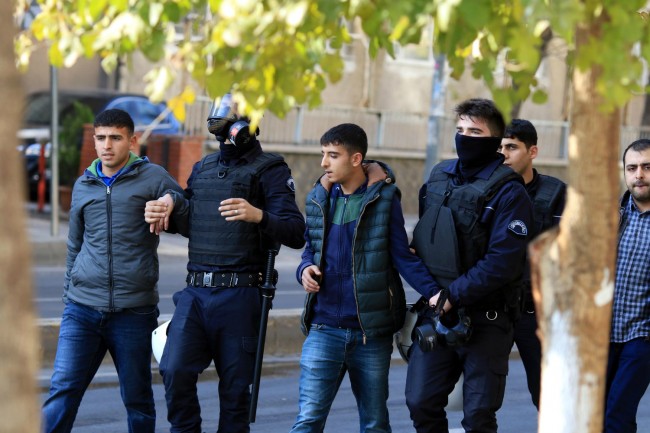 HDP Diyarbakır'ı savaş alanına çevirdi 4