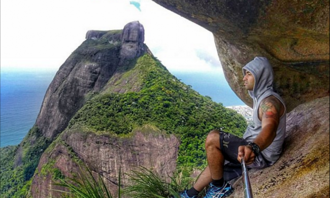Ölüme inat binlerce metre yükseklikte spor yapıyor 4
