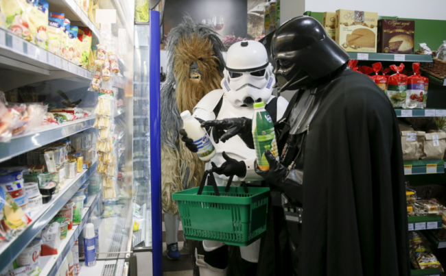 Darth Vader'ı hiç böyle görmediniz 13