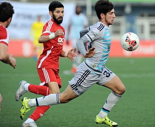 İmam maçı camiden izledi 12