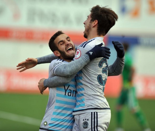 İmam maçı camiden izledi 21