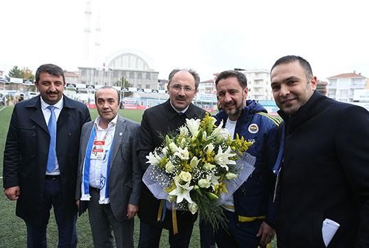 İmam maçı camiden izledi 9