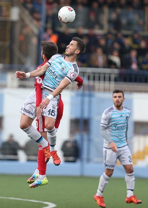 İmam maçı camiden izledi 6