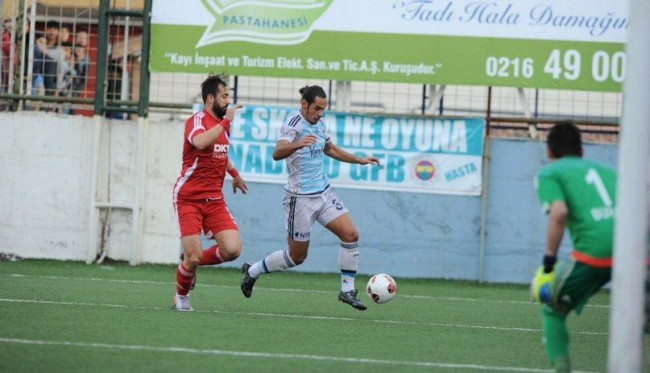 İmam maçı camiden izledi 26