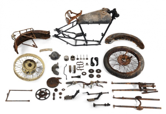 Motosiklet dünyasının efsanesi Brough 5