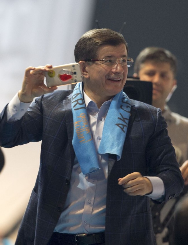 AK Parti Geçlik Kongresi'nde Hoca ile selfie yarışı 3