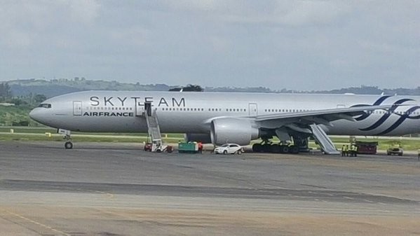 Fransız yolcu uçağında bomba bulundu 6